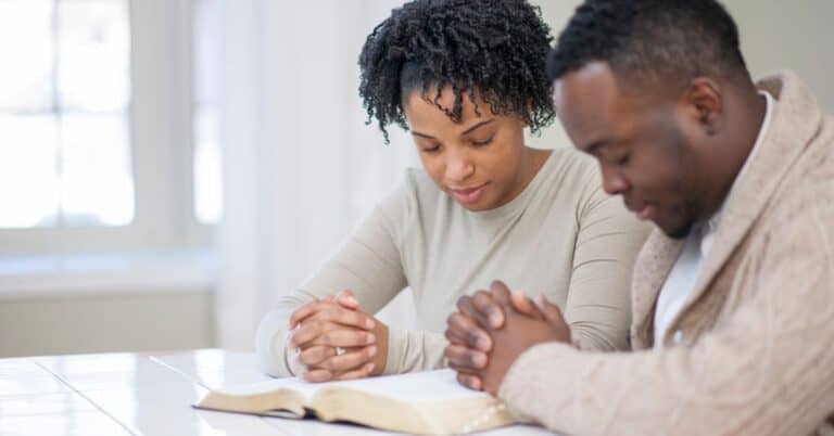 30 Bible Verses About Love and Relationships